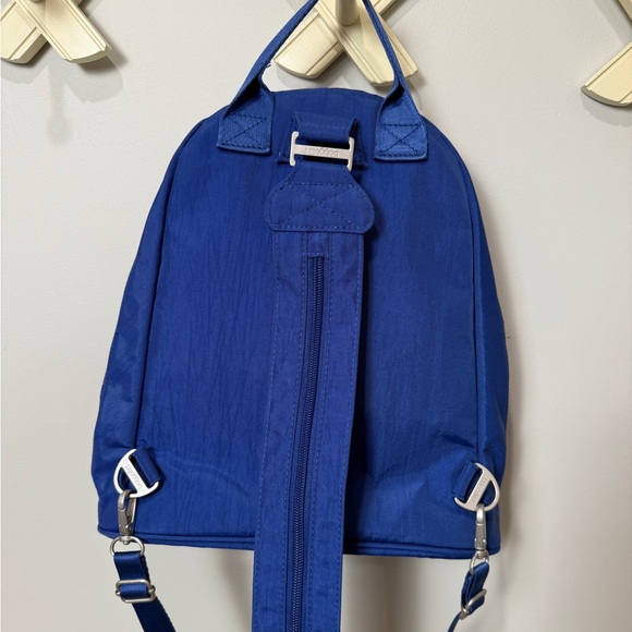 Baggallini Naples Convertible Backpack - Picture 3 of 5